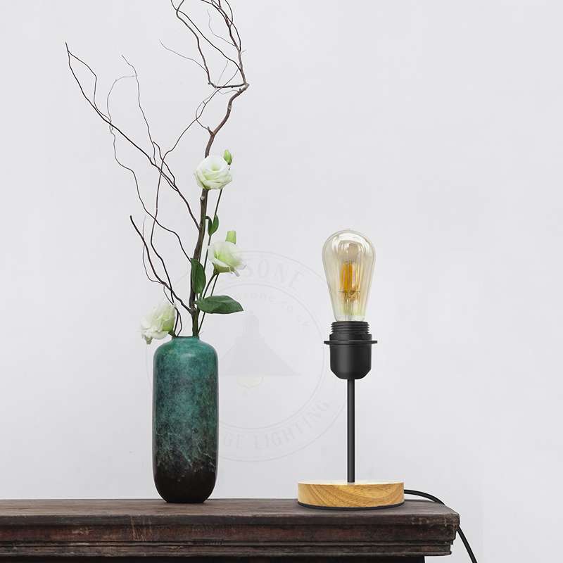 Vintage Black Table Lamp – E27 On/Off Switch~4563